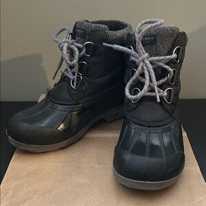 Sperry Black and Gray Boots